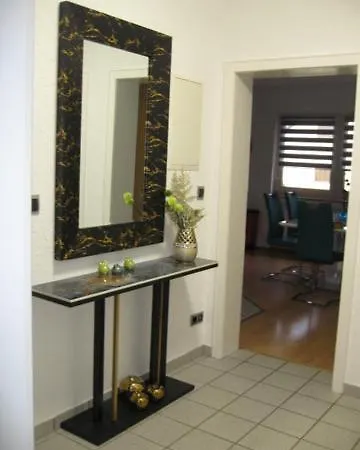 Diamond House Deluxe 6