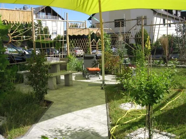 Diamond House Deluxe 6 *